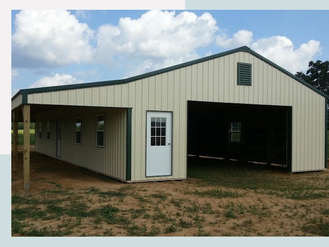 Строительство конюшен в Медногорске