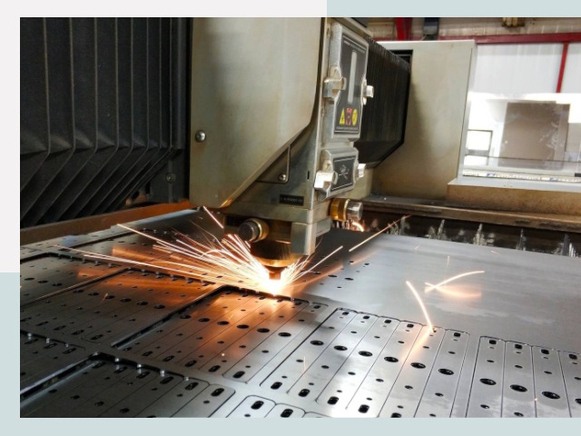 Лазерная резка металла в Медногорске от 610 руб.
